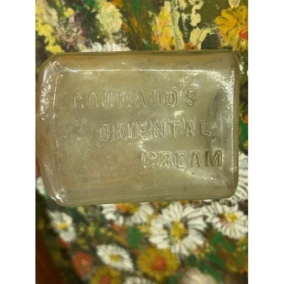 Vintage Apothecary Bottles Lot Groves Chill Tonic Courage's Oriental Cream Vicks - Picture 5 of 6